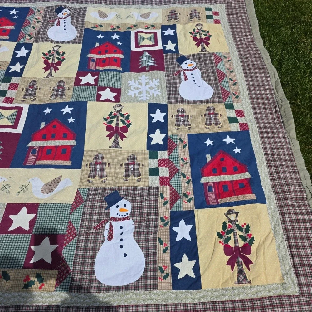 Vintage Christmas Patchwork Quilt Snowman Gingerbread‎ Red Barn Winter 78x90